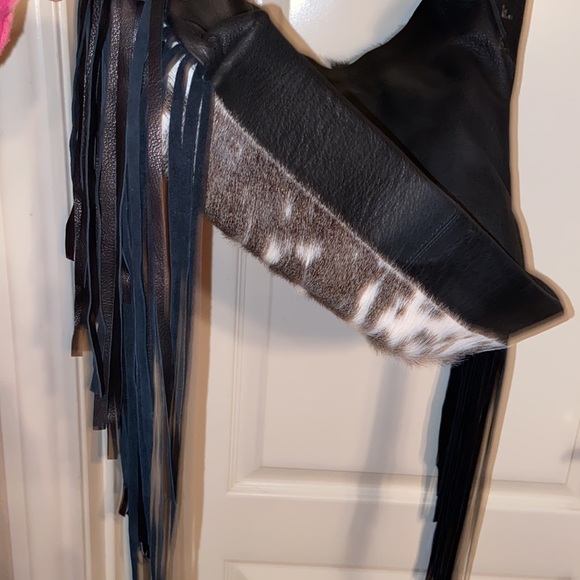 Saddle Road Co. Cowhide & Leather Bag with Fringe. - Picture 5 of 8